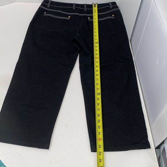 St. John Sport Black Denim Capri Pants With White Stitching 4 Pocket Size 12 - Picture 6 of 12
